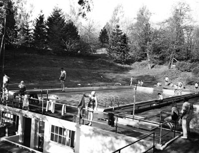 reed-outdoor-swimming-pool-1951_med.jpg